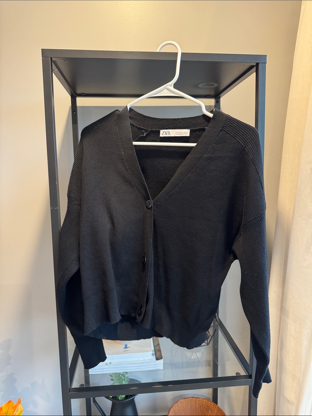 601.Zara Black V-Neck Button-Up Women's Cardigan